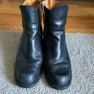 Santana Canada ankle boots. Size 38.